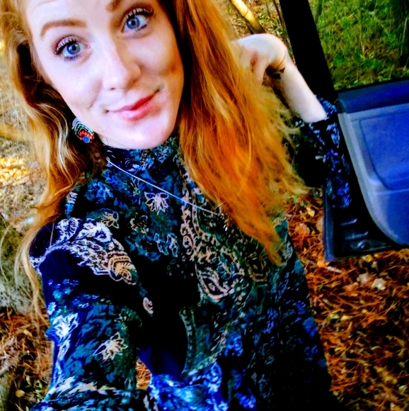 Meet your Posher, Cherry - Picture 1 of 7